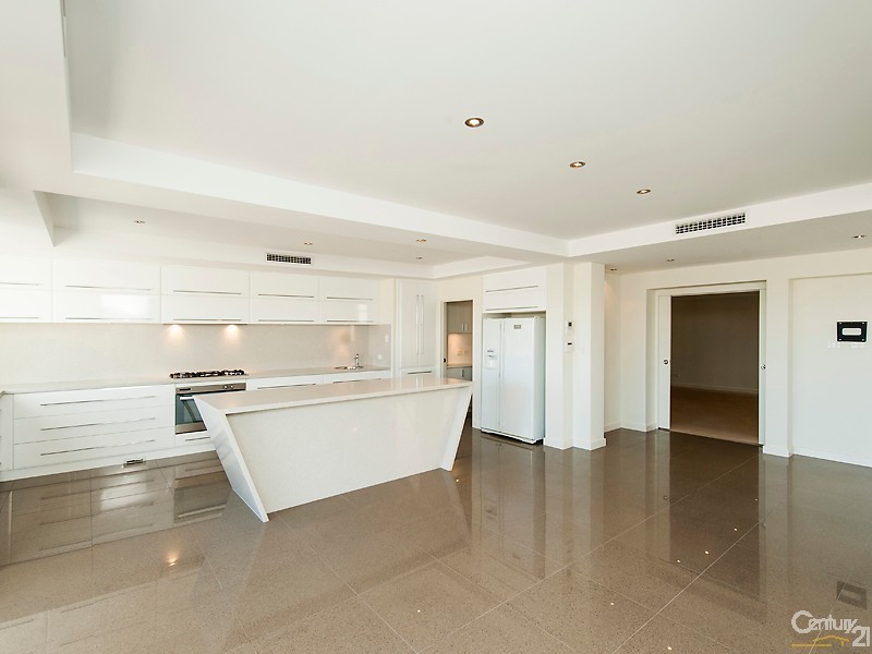 12 Swansea Promenade, Mindarie WA 6030