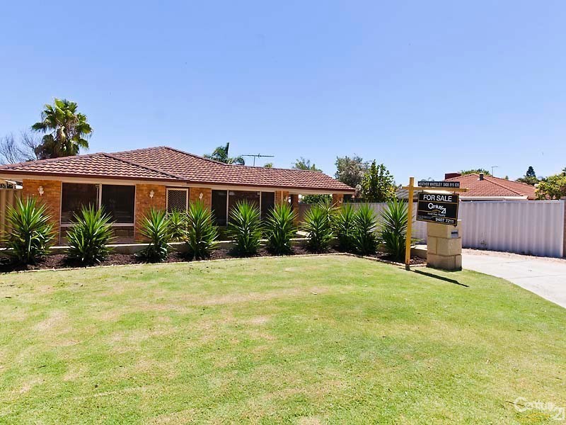 2/4 Larsson Walk, Clarkson WA 6030