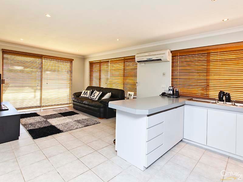 2/4 Larsson Walk, Clarkson WA 6030