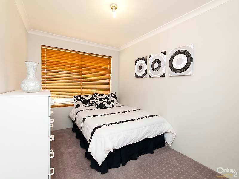 2/4 Larsson Walk, Clarkson WA 6030