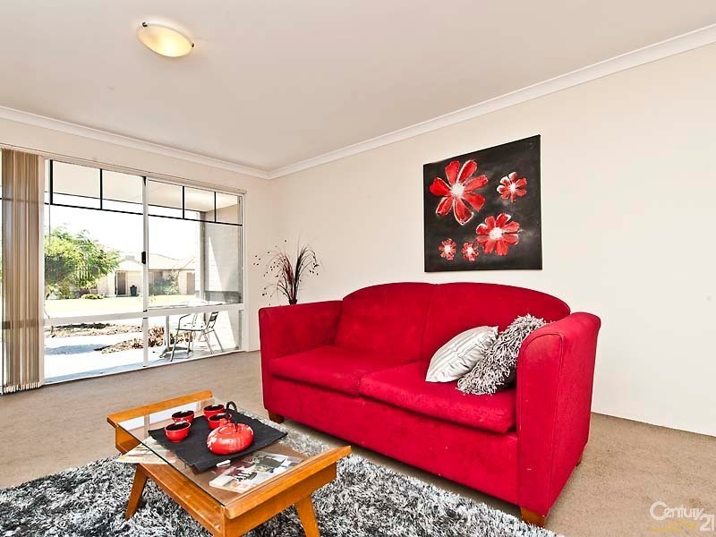 33 Sanderstead Loop, Butler WA 6036