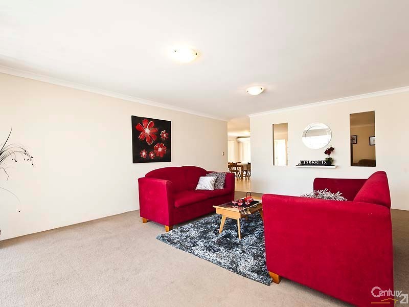 33 Sanderstead Loop, Butler WA 6036