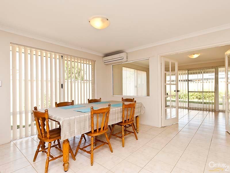 33 Sanderstead Loop, Butler WA 6036