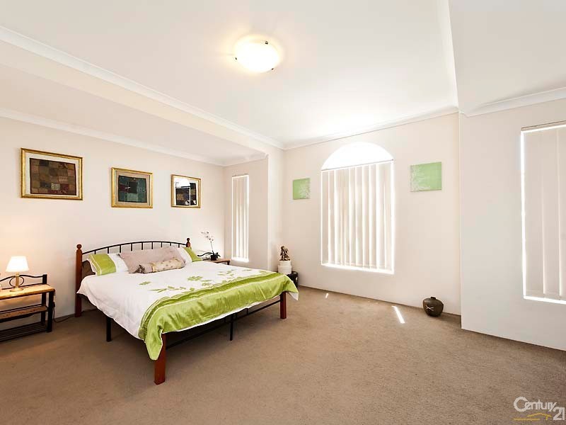 33 Sanderstead Loop, Butler WA 6036