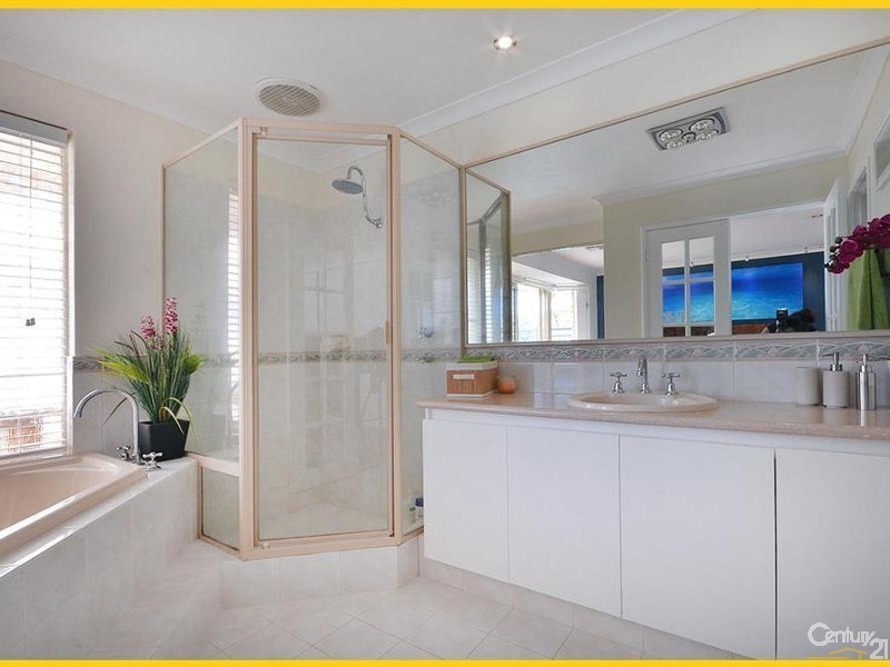 4 St Thomas Loop, Iluka WA 6028