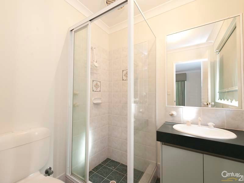 12 Mulgrave Loop, Mindarie WA 6030