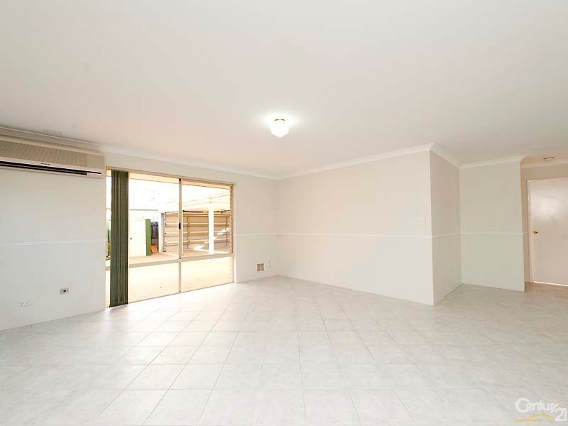 12 Mulgrave Loop, Mindarie WA 6030