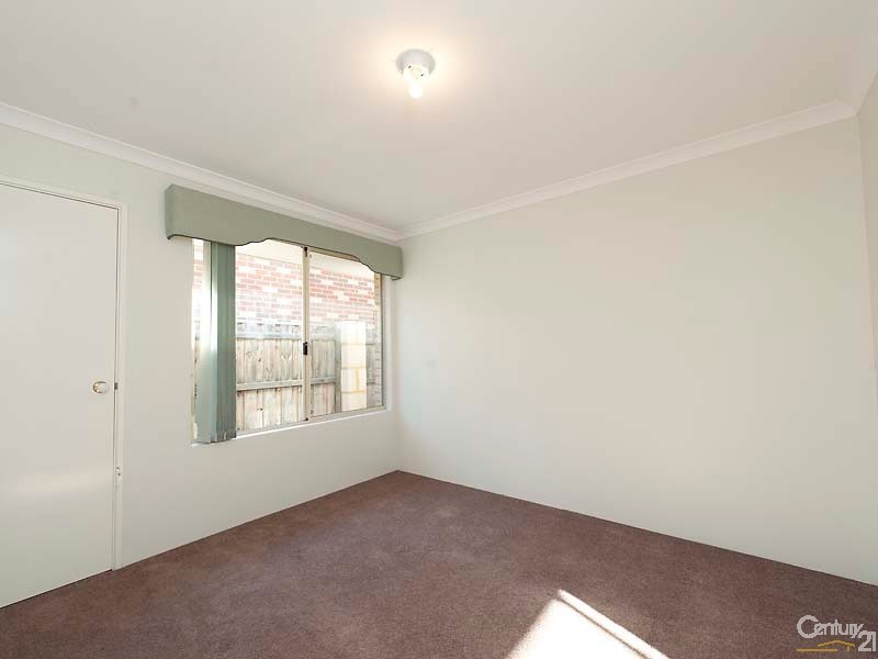 12 Mulgrave Loop, Mindarie WA 6030