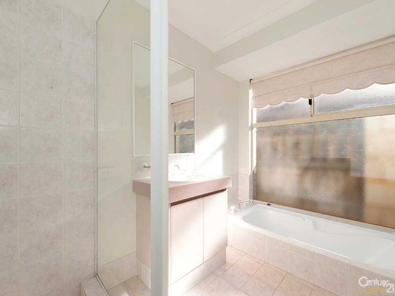 12 Mulgrave Loop, Mindarie WA 6030