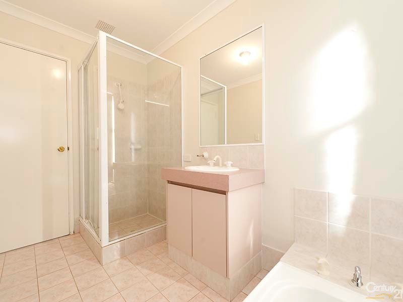 12 Mulgrave Loop, Mindarie WA 6030