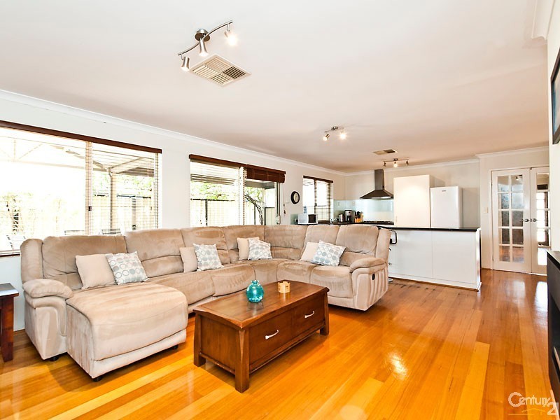 155 Ocean Keys Blvd, Clarkson WA 6030