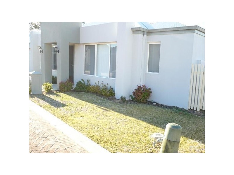 7 Yaroomba Place, Clarkson WA 6030
