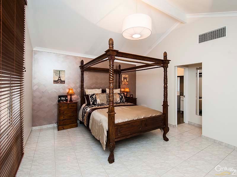 31 Weymouth Boulevard, Quinns Rocks WA 6030