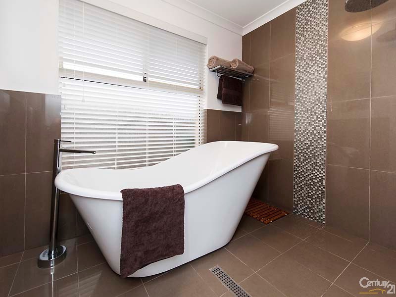 31 Weymouth Boulevard, Quinns Rocks WA 6030