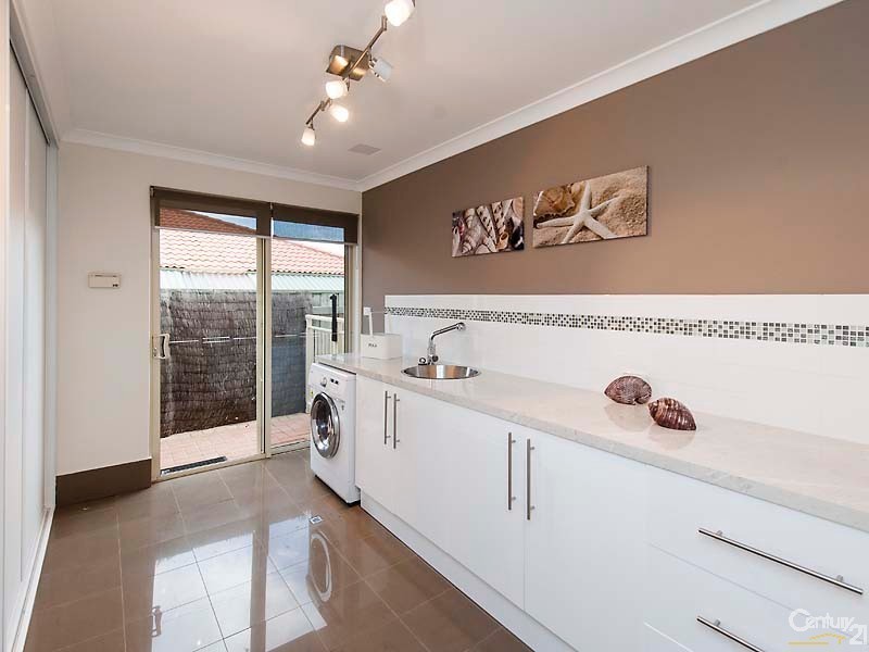 31 Weymouth Boulevard, Quinns Rocks WA 6030