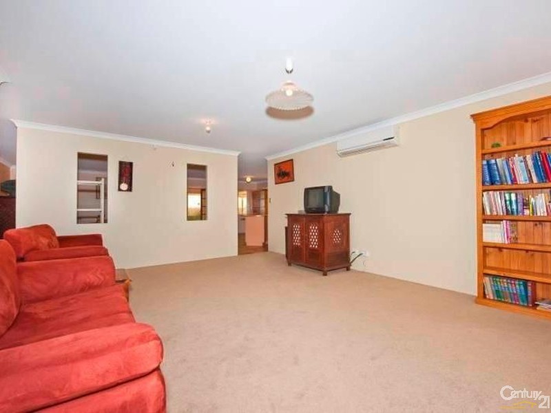 22 Polglase Fairway, Clarkson WA 6030