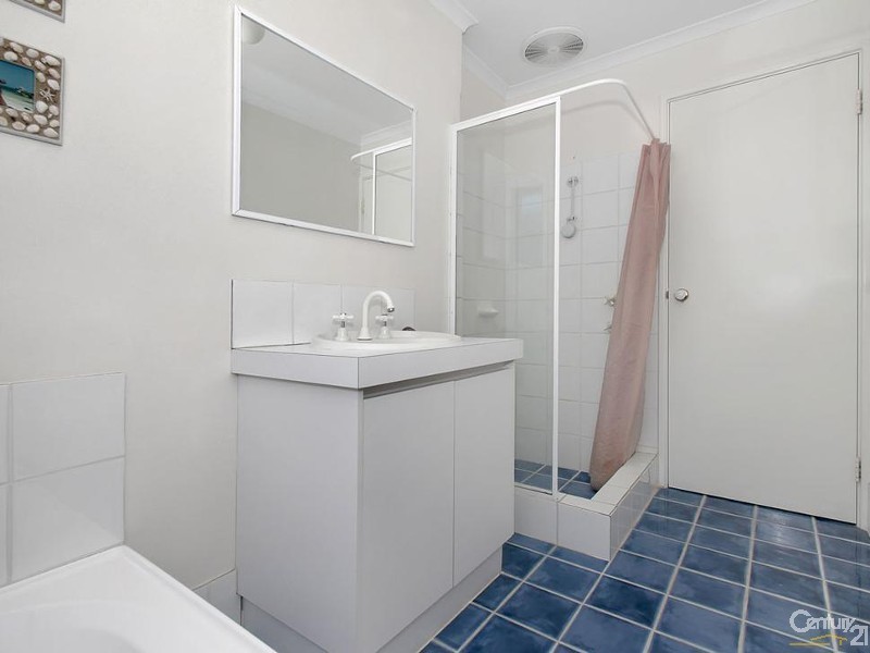 17 Mintaro Parade, Quinns Rocks WA 6030