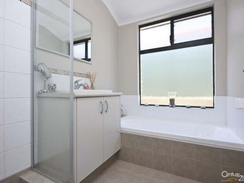 26 Sugarloaf Close, Merriwa WA 6030