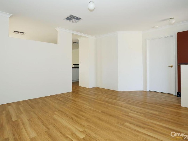 61 Lithgow Drive, Clarkson WA 6030