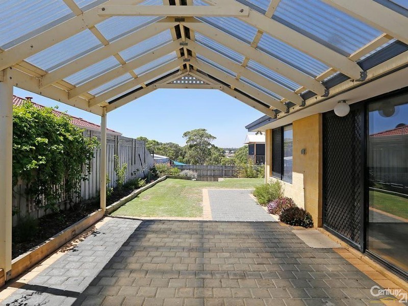 61 Lithgow Drive, Clarkson WA 6030