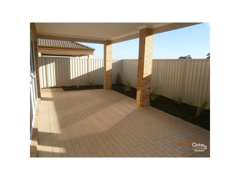 39 Traminer Way, Pearsall WA 6065