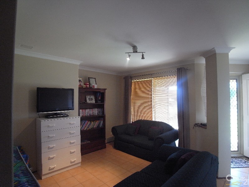 5 Badcoe Ally, Clarkson WA 6030