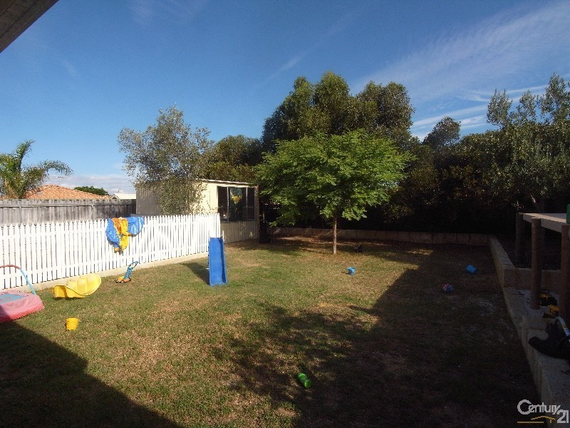 5 Badcoe Ally, Clarkson WA 6030