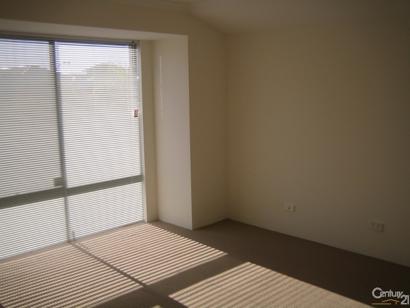 8 Melbourne Loop, Clarkson WA 6030
