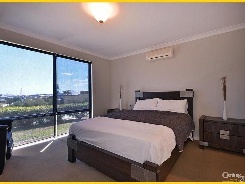 18 Birkenhead Ridge, Mindarie WA 6030