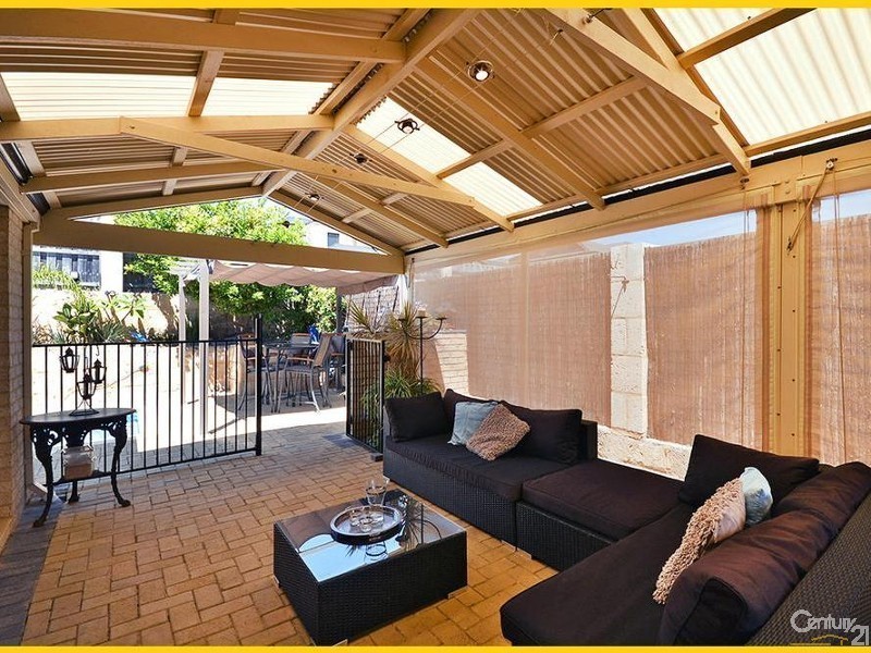 18 Birkenhead Ridge, Mindarie WA 6030