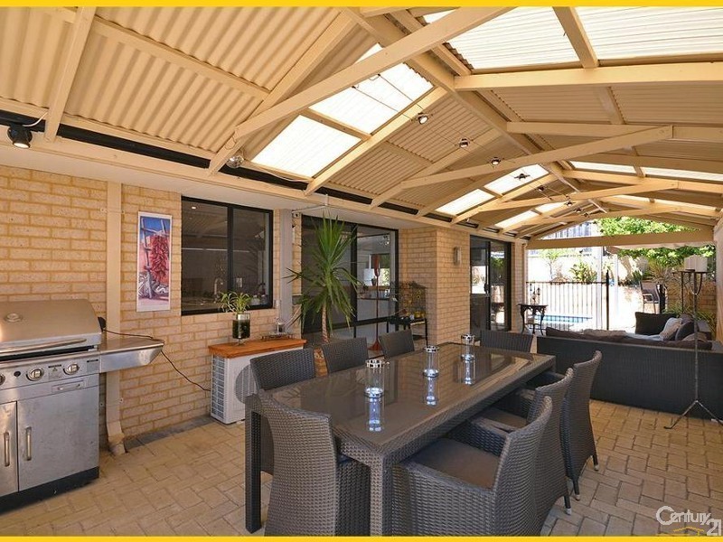 18 Birkenhead Ridge, Mindarie WA 6030