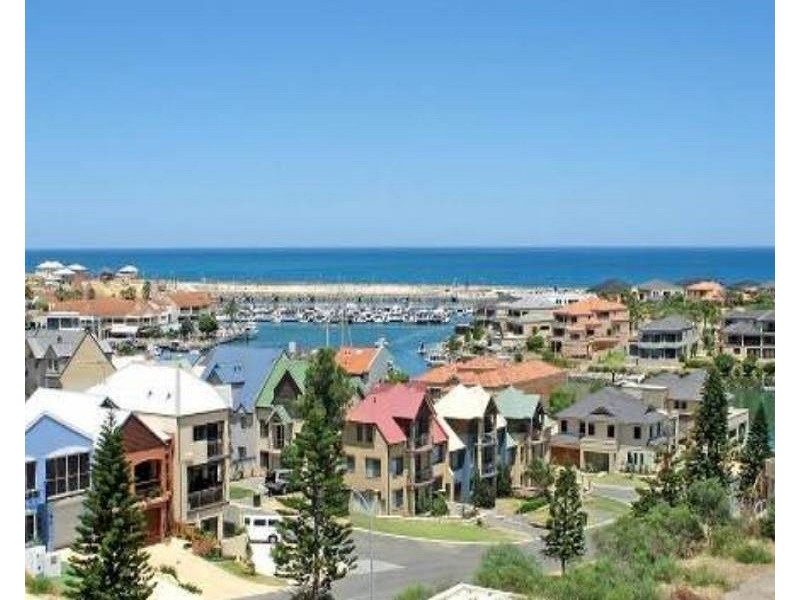 2 St Malo Court, Mindarie WA 6030