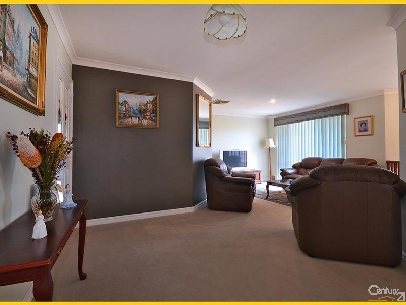 34 Rothesay Heights, Mindarie WA 6030