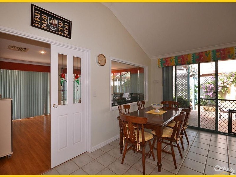 34 Rothesay Heights, Mindarie WA 6030