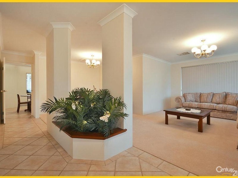 7 Carrick Way, Kinross WA 6028