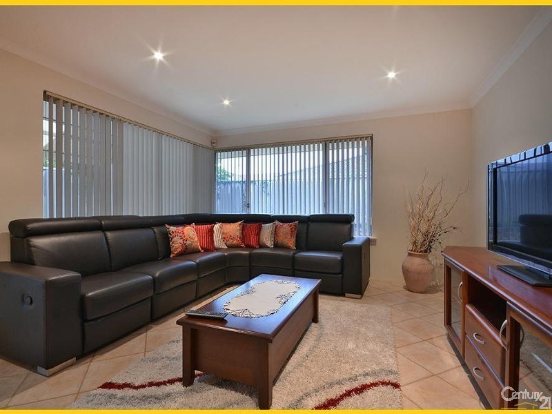 7 Carrick Way, Kinross WA 6028