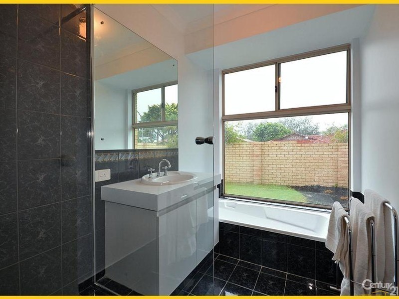 7 Carrick Way, Kinross WA 6028