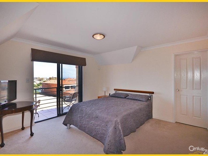 7 Itea Place, Mindarie WA 6030