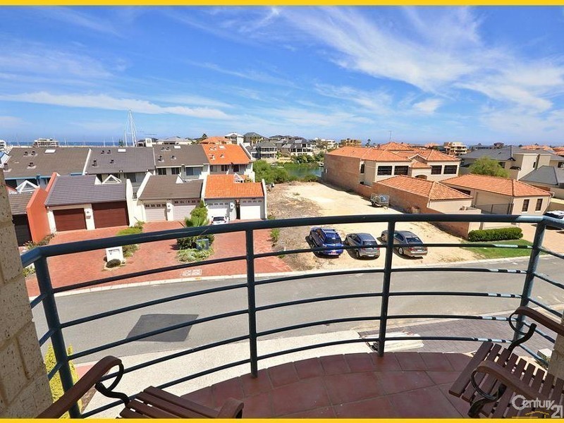 7 Itea Place, Mindarie WA 6030