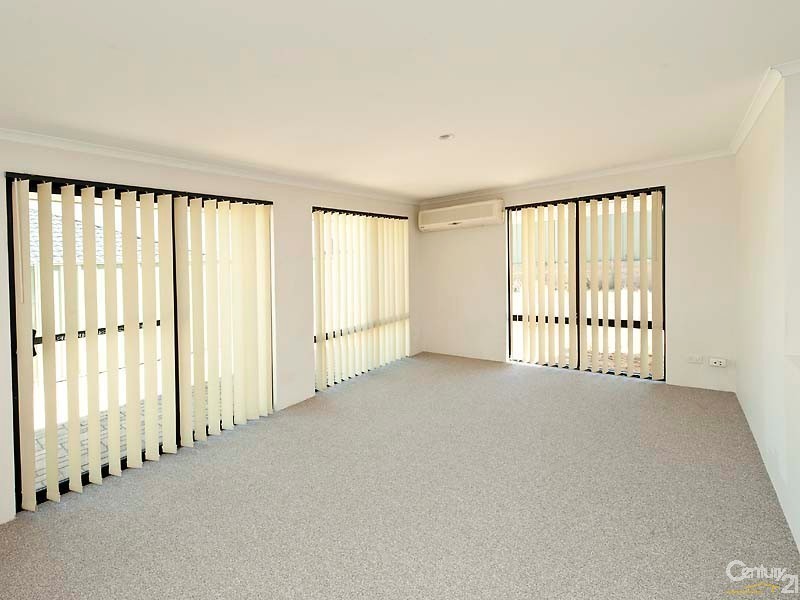 11 Olympus Loop, Merriwa WA 6030