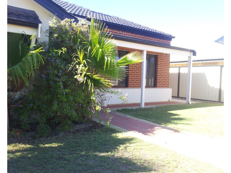 10 Somerly Drive, Clarkson WA 6030