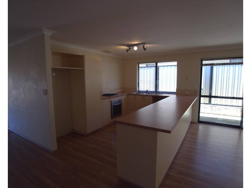 10 Somerly Drive, Clarkson WA 6030
