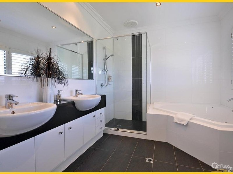 23 Glensanda, Mindarie WA 6030