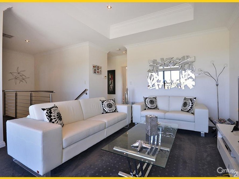 23 Glensanda, Mindarie WA 6030