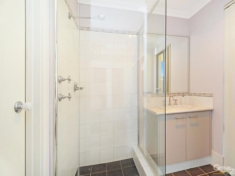 25 Ardglass Gardens, Ridgewood WA 6030