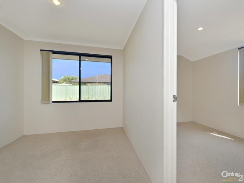 21 Grand Paradiso Parade, Merriwa WA 6030