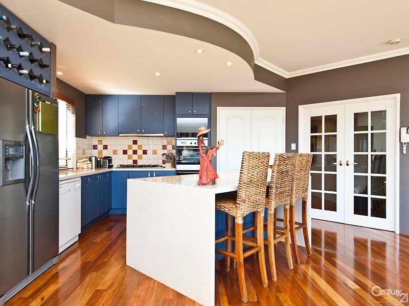 21 St James Approach, Iluka WA 6028