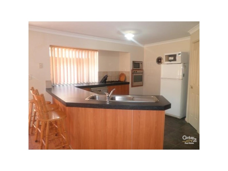 34 Burnett Drive, Clarkson WA 6030