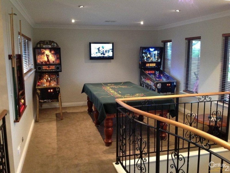 7 Lighthouse Pde, Mindarie WA 6030