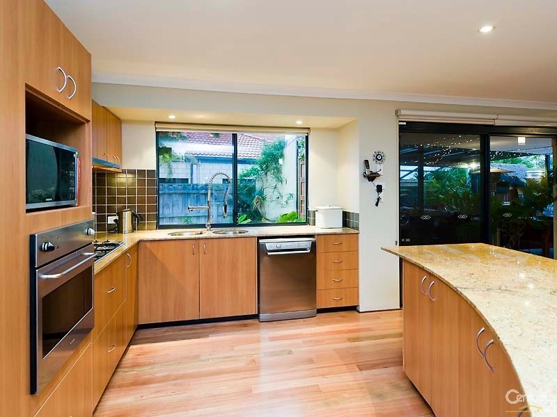 23 Camira Way, Quinns Rocks WA 6030